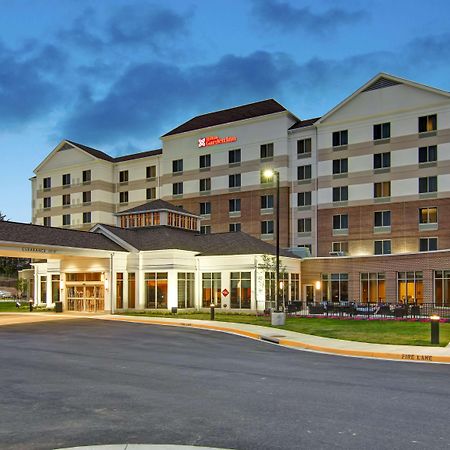 Hilton Garden Inn Woodbridge Eksteriør billede