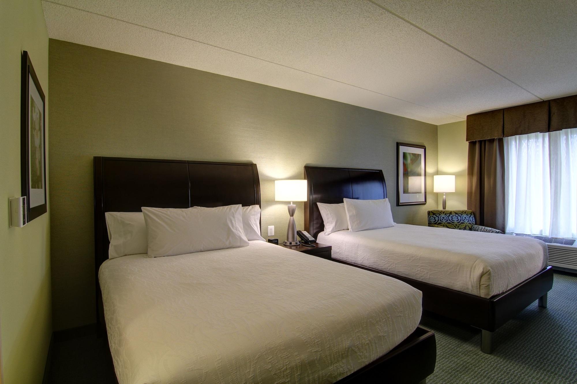Hilton Garden Inn Woodbridge Eksteriør billede