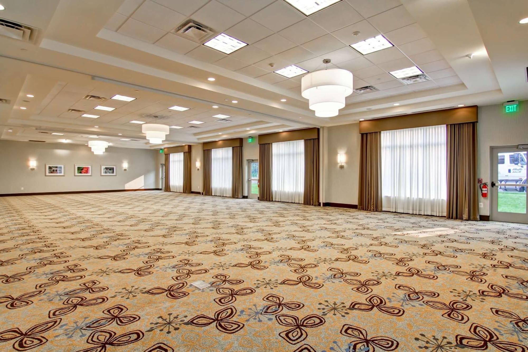 Hilton Garden Inn Woodbridge Eksteriør billede
